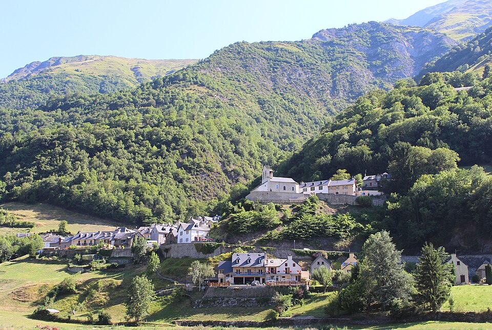 Saligos (Hautes — Pyrénées) 1
