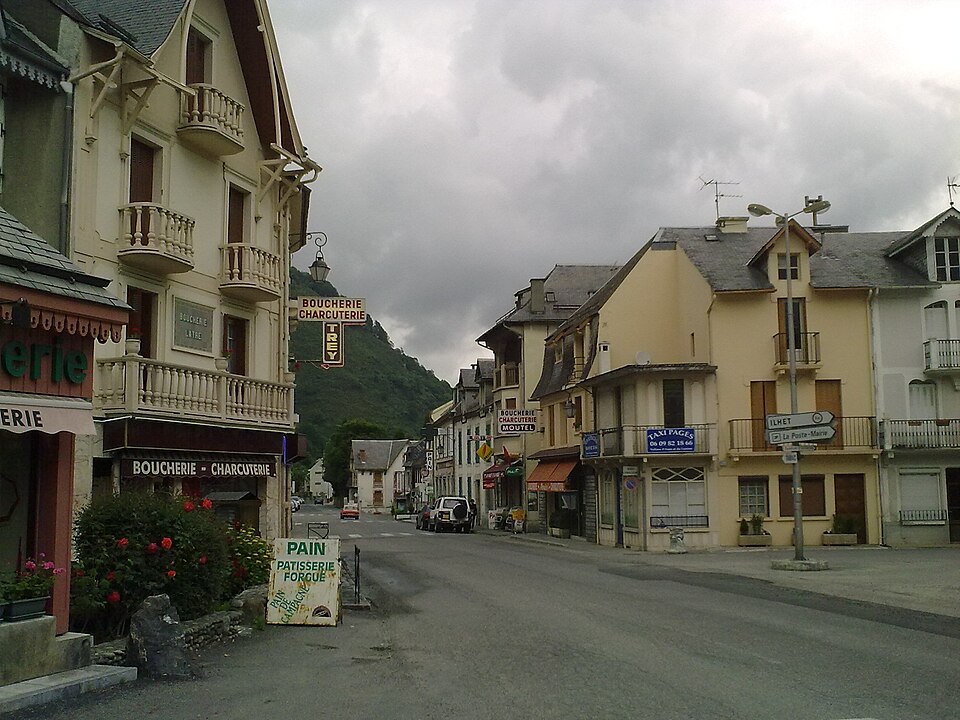 Le village de Sarrancolin