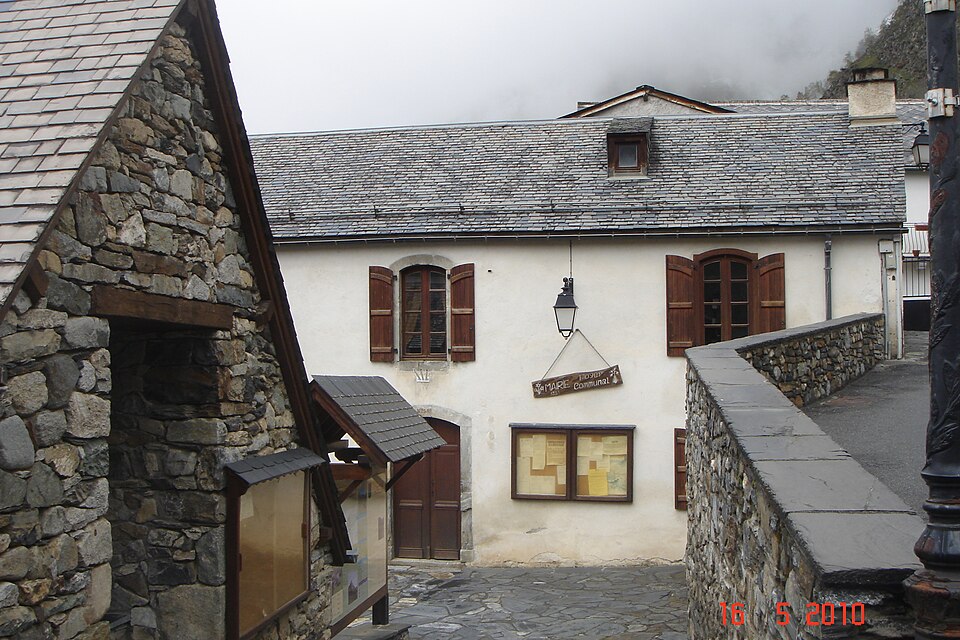 Mairie of Sers — Hautes — Pyrénées