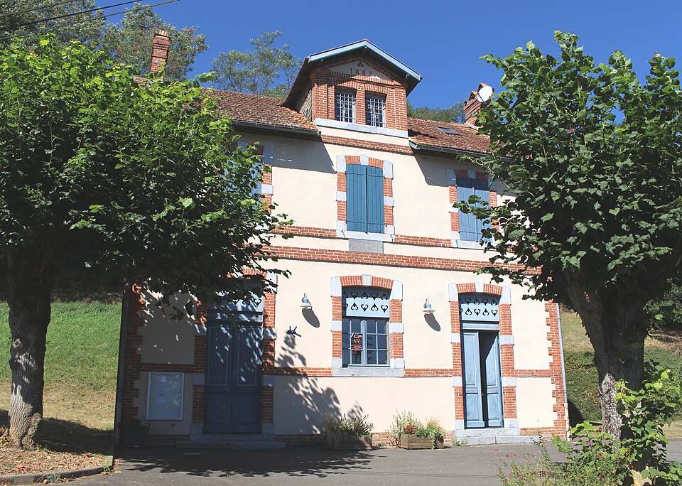 Mairie de Villefranque (Hautes — Pyrénées) 1