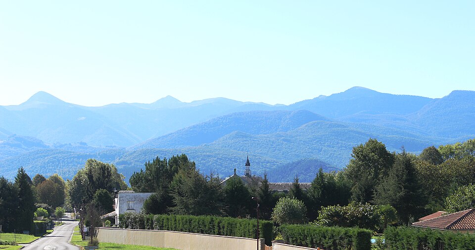 Cantaous (Hautes — Pyrénées) 1