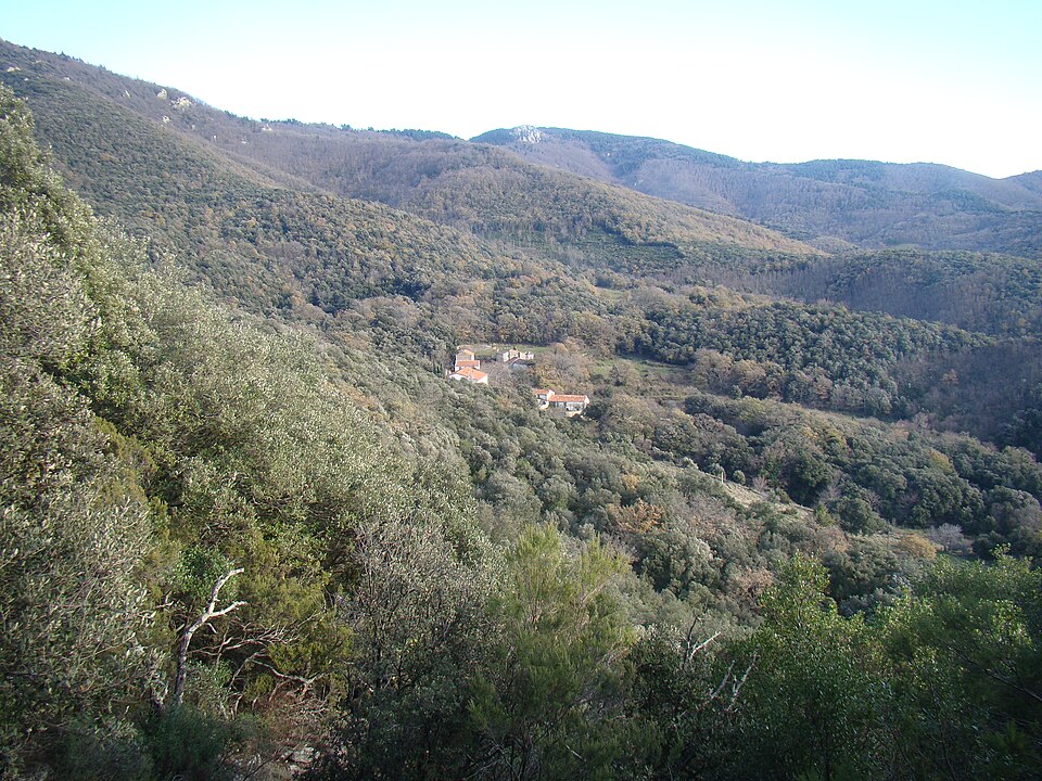 St Jean l'Albere — village