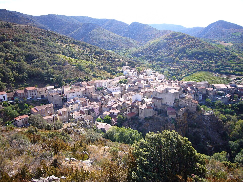 Caramany depuis le rocher de la Bade