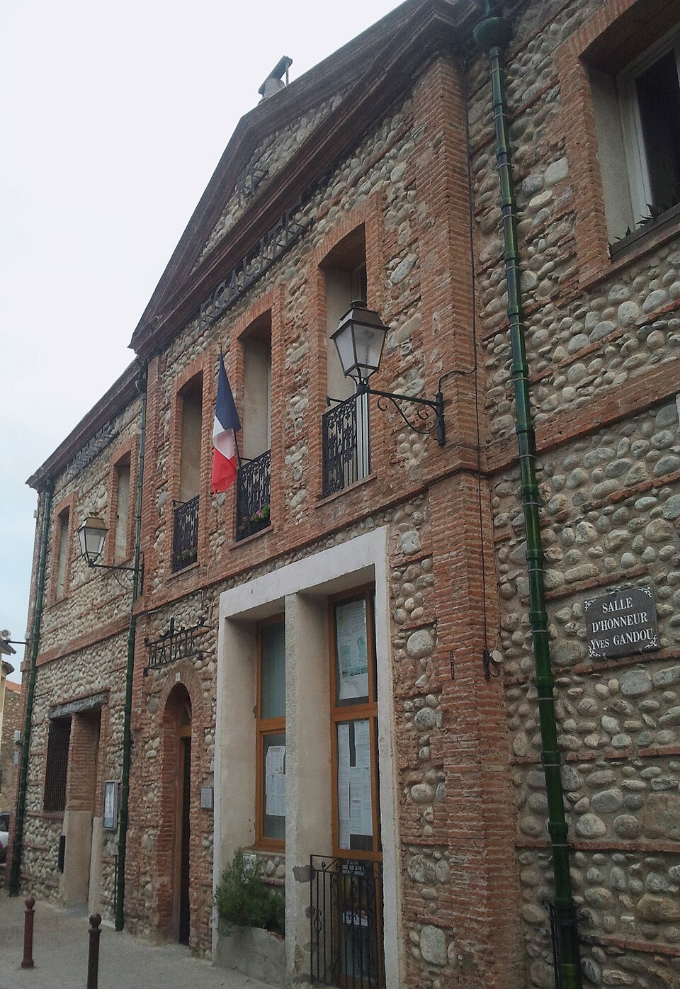 Corneilla — la — Rivière — Mairie 2