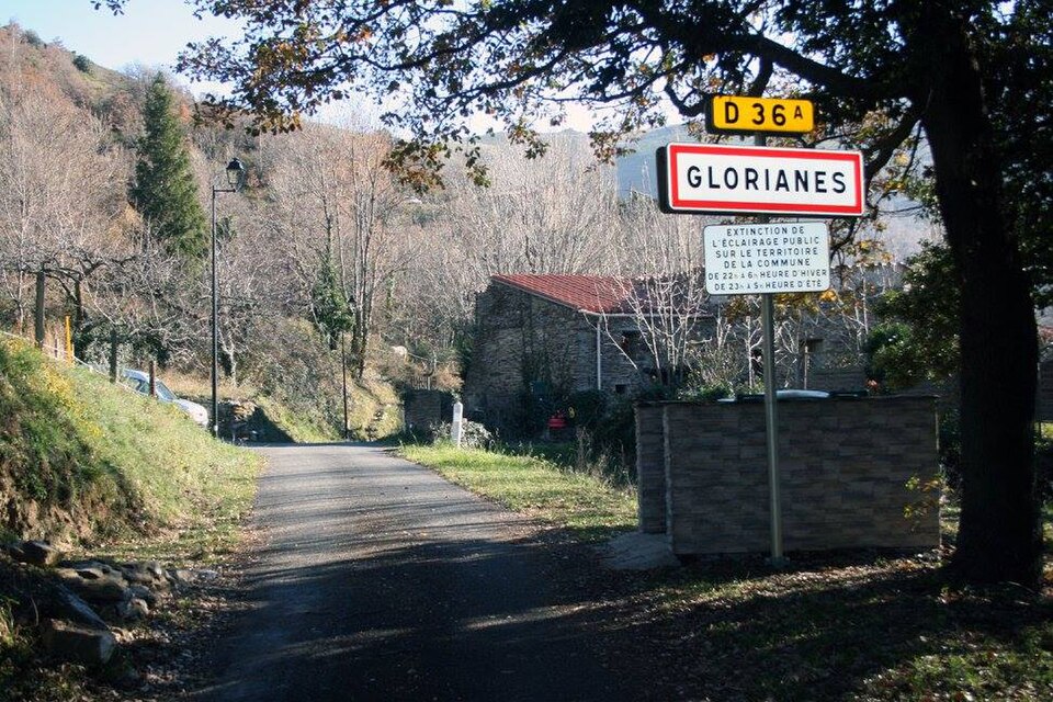 Glorianes — Entrée