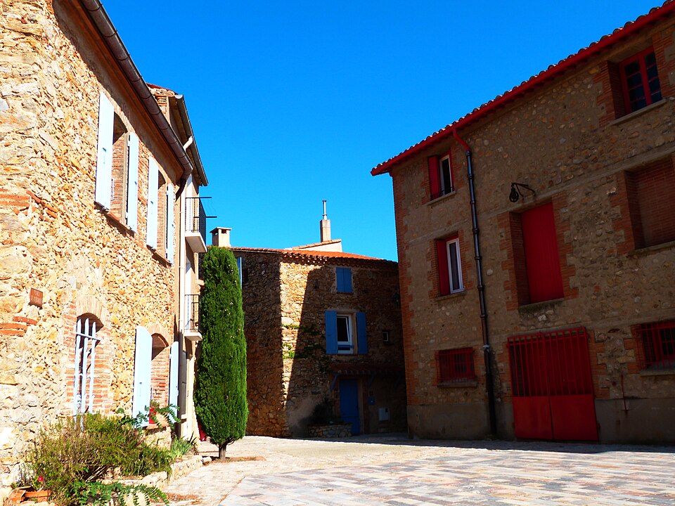 Place à Sainte — Colombe — de — la — Commanderie