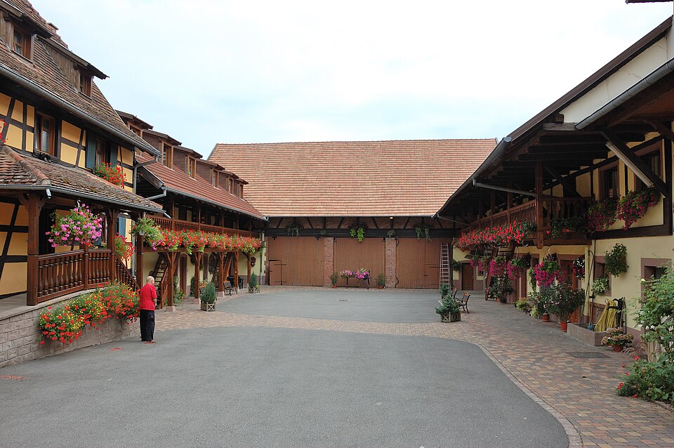 Bossendorf, ferme Adam ( côté cour )