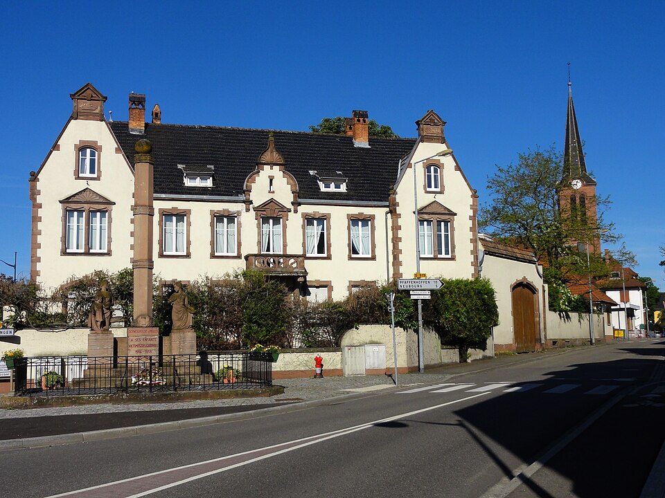 SchweighouseModer rGénDeGaulle 1