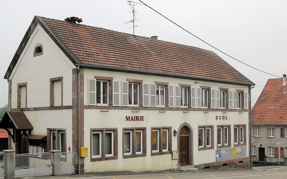 Siewiller, Mairie et l'école