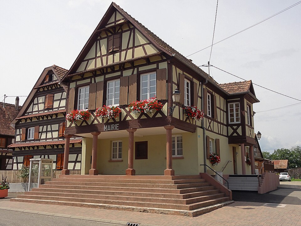 Uttenheim Mairie a