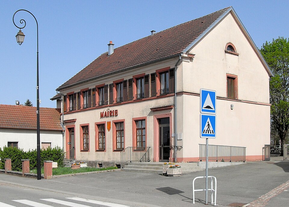 Chavannes — sur — l'Étang, Mairie