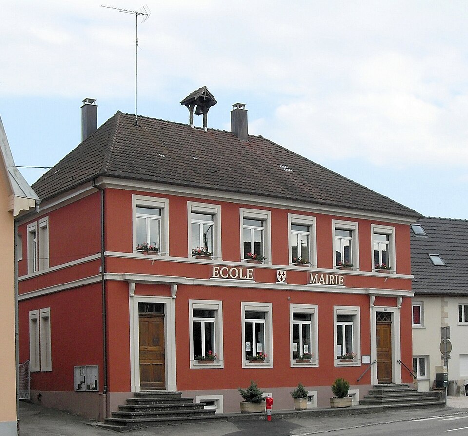 Courtavon, Ecole — mairie