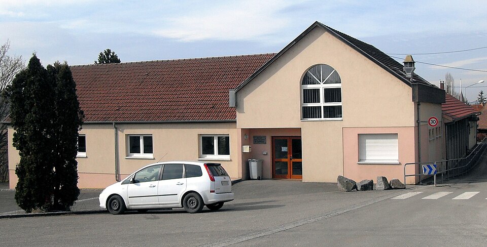 Franken, Mairie et école