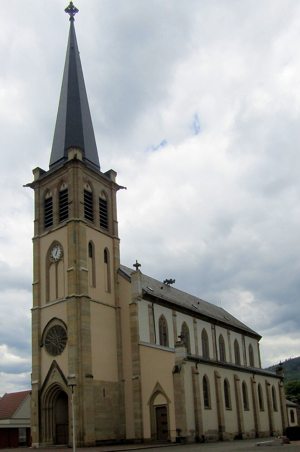 Husseren — Wesserling, Église Saints — Philippe — et — Jacques 1