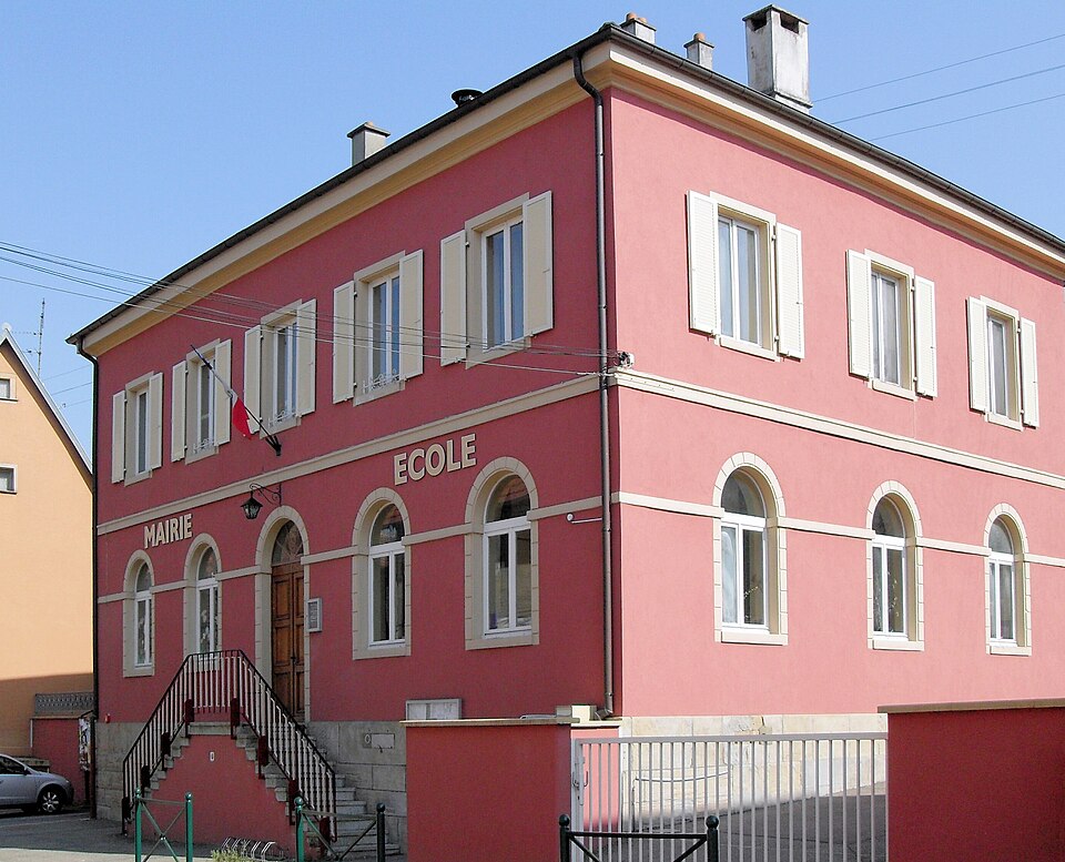 Luemschwiller, Mairie — école