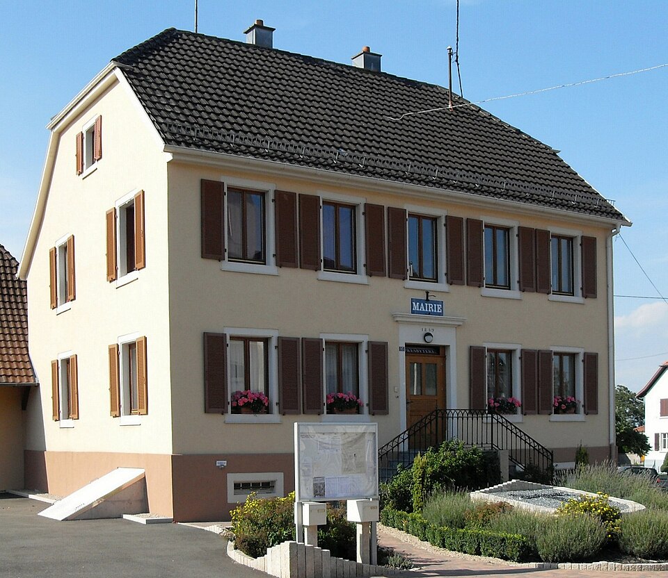 Mœrnach, Mairie