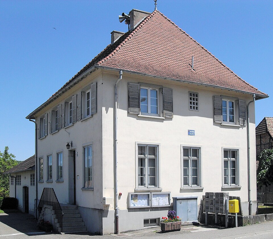 Saint — Ulrich, Mairie — école