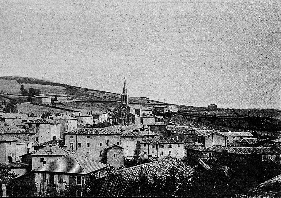 Jullié — Vue d'ensemble