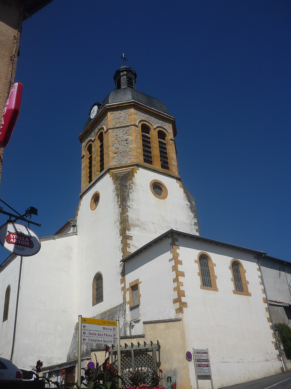 Létra — Église