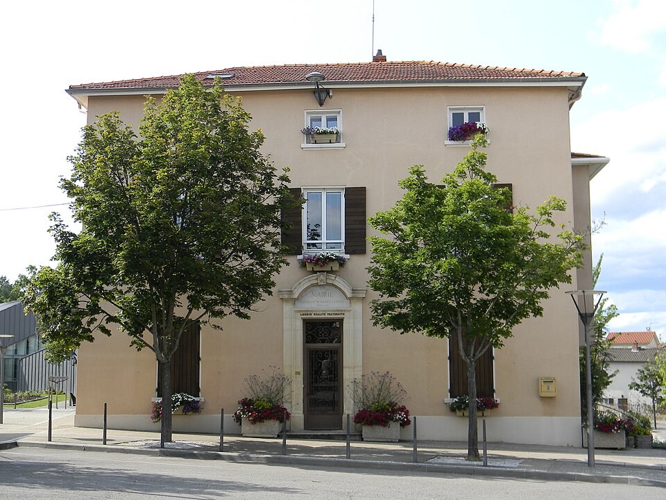 Mairie Marcy — l'Étoile