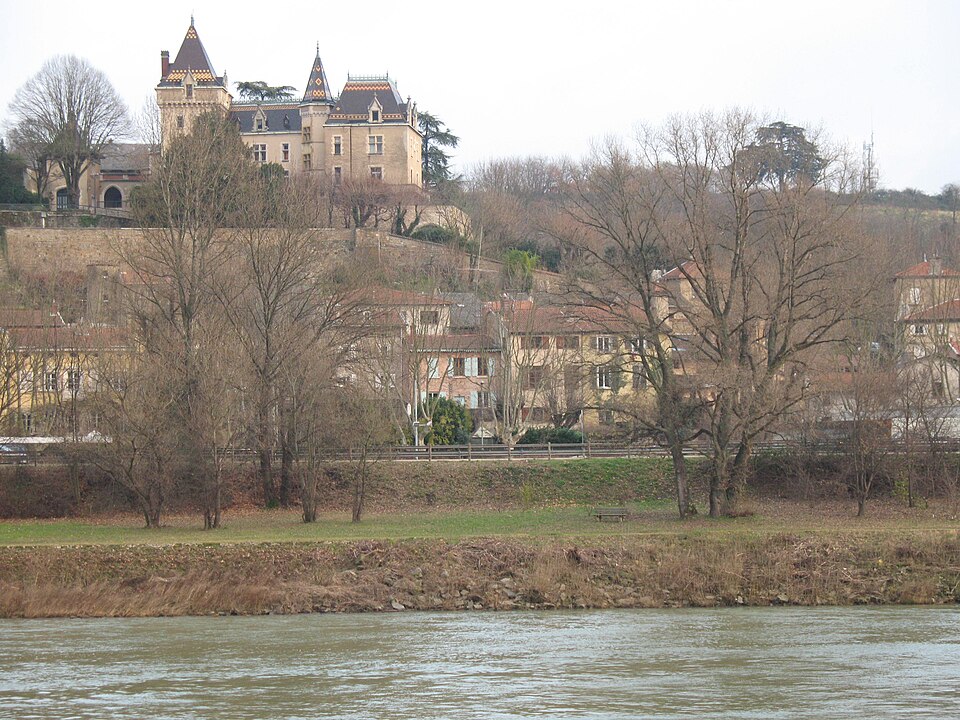 Château de Rochetaillée — sur — Saône 2