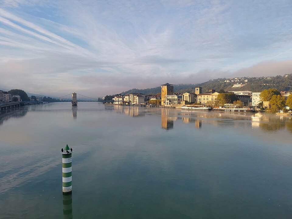 View from Lattre — de — Tassigny bridge Vienne