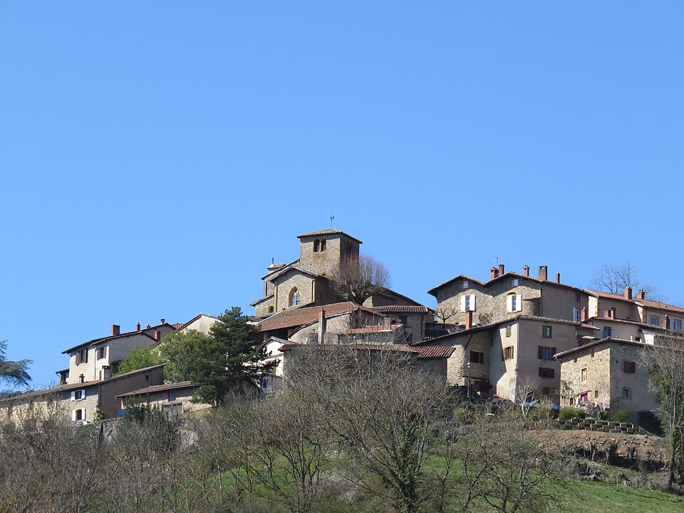 Vue du vieux village de Ternand depuis la mairie (mars 2019)