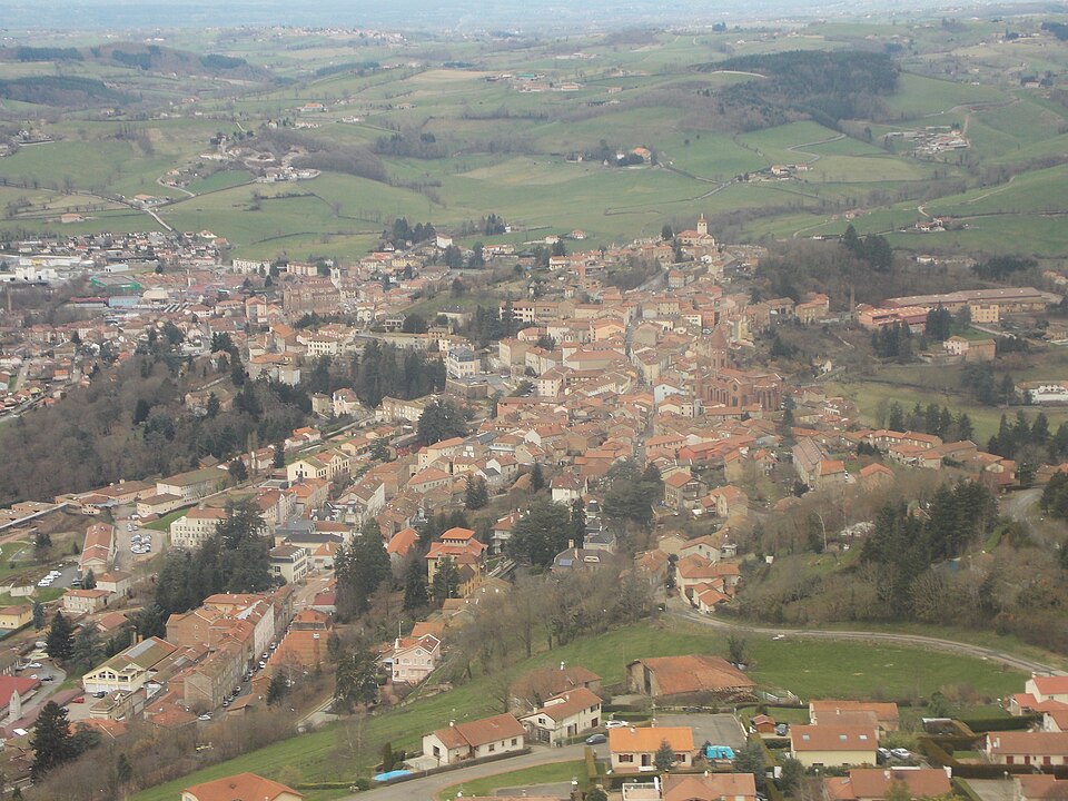 Vue partielle de THIZY LES BOURGS