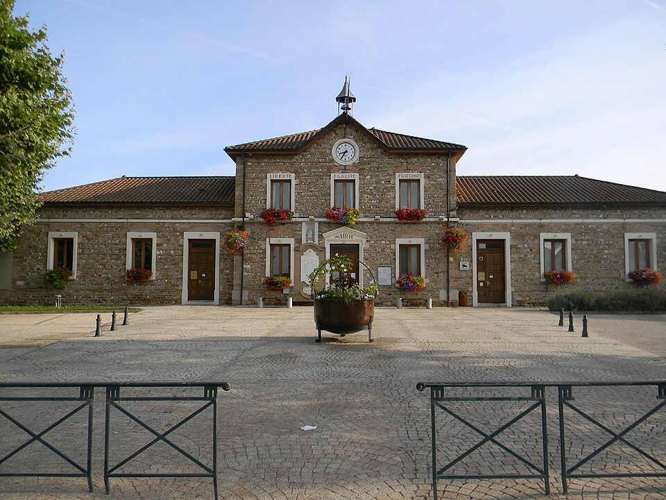 Mairie Jons face