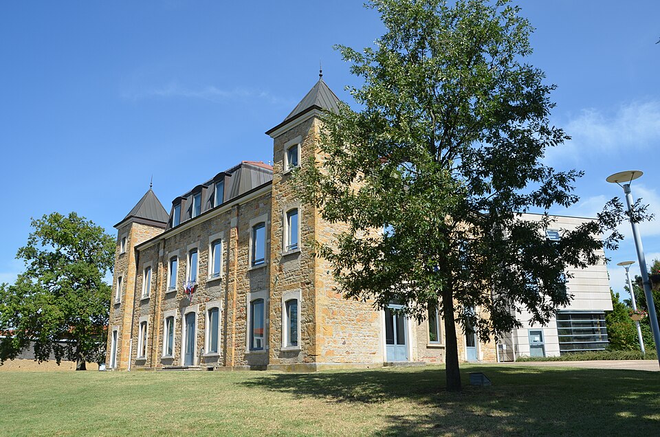 Hôtel de ville Rillieux — la — Pape 3 — 2016