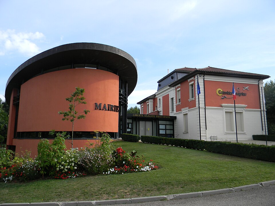 Hotel de ville Colombier — Saugnieu