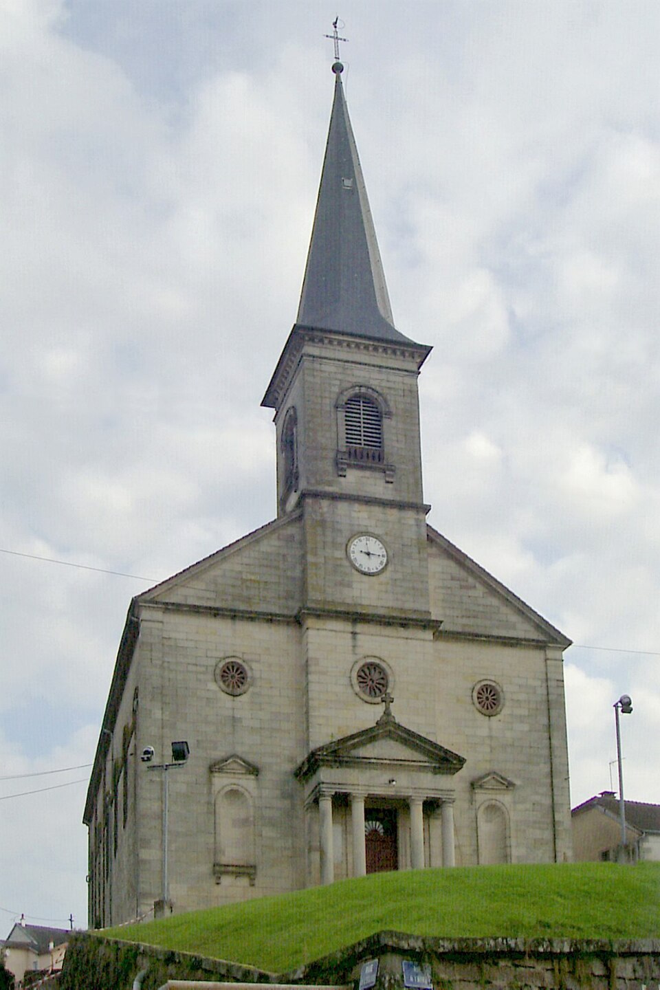 Aillevillers, Église de la Décollation — de — Saint — Jean — Baptiste