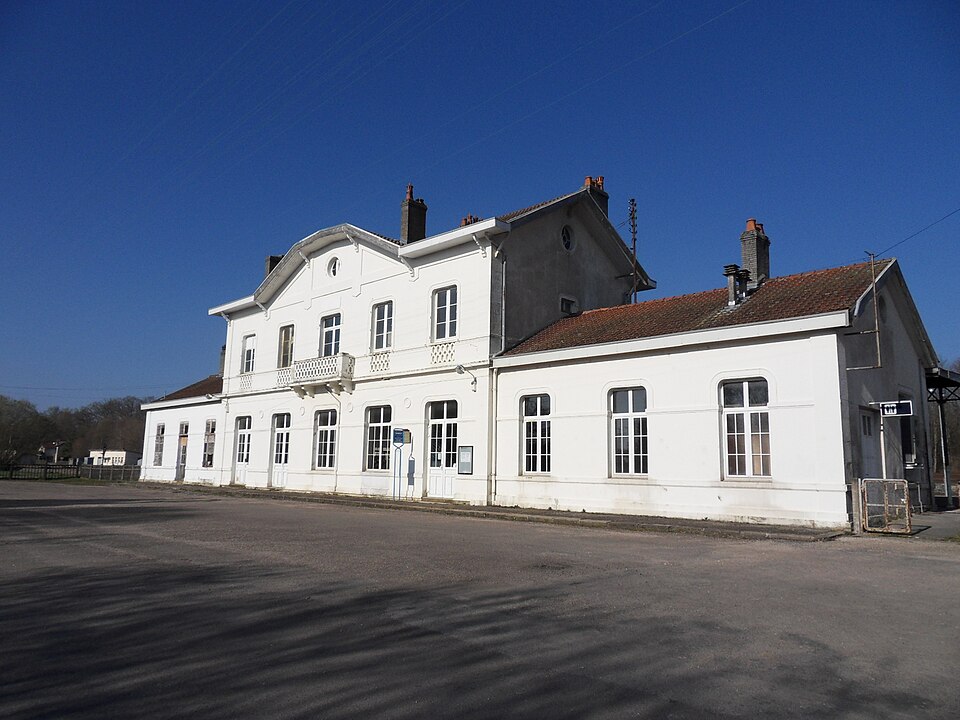 Port — d'Atelier — Amance — La gare
