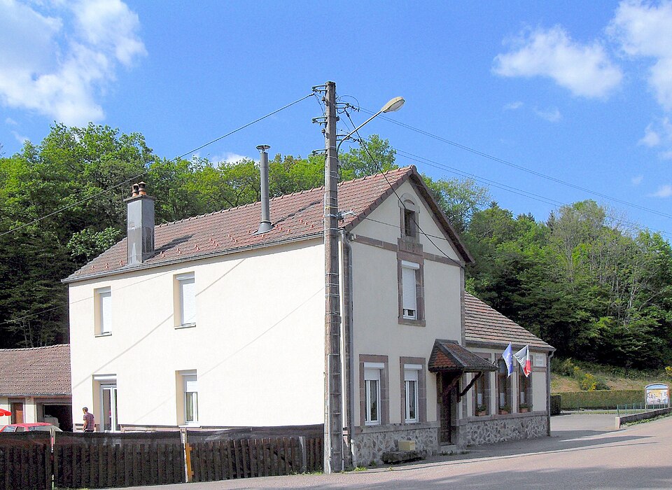 Amont — et — Effreney, Mairie