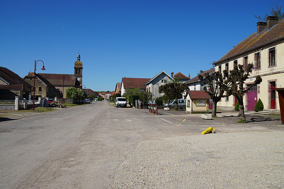 05 — Les Aynans — 01