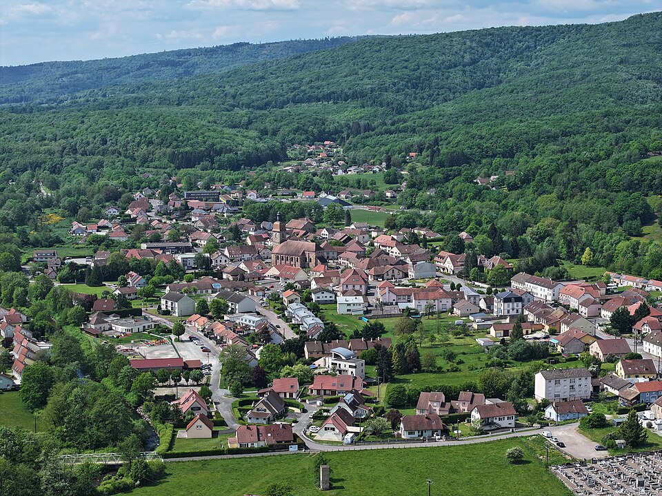 05 — Champagney (Haute — Saône) — 02