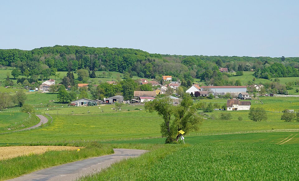 05 — Châteney — 01