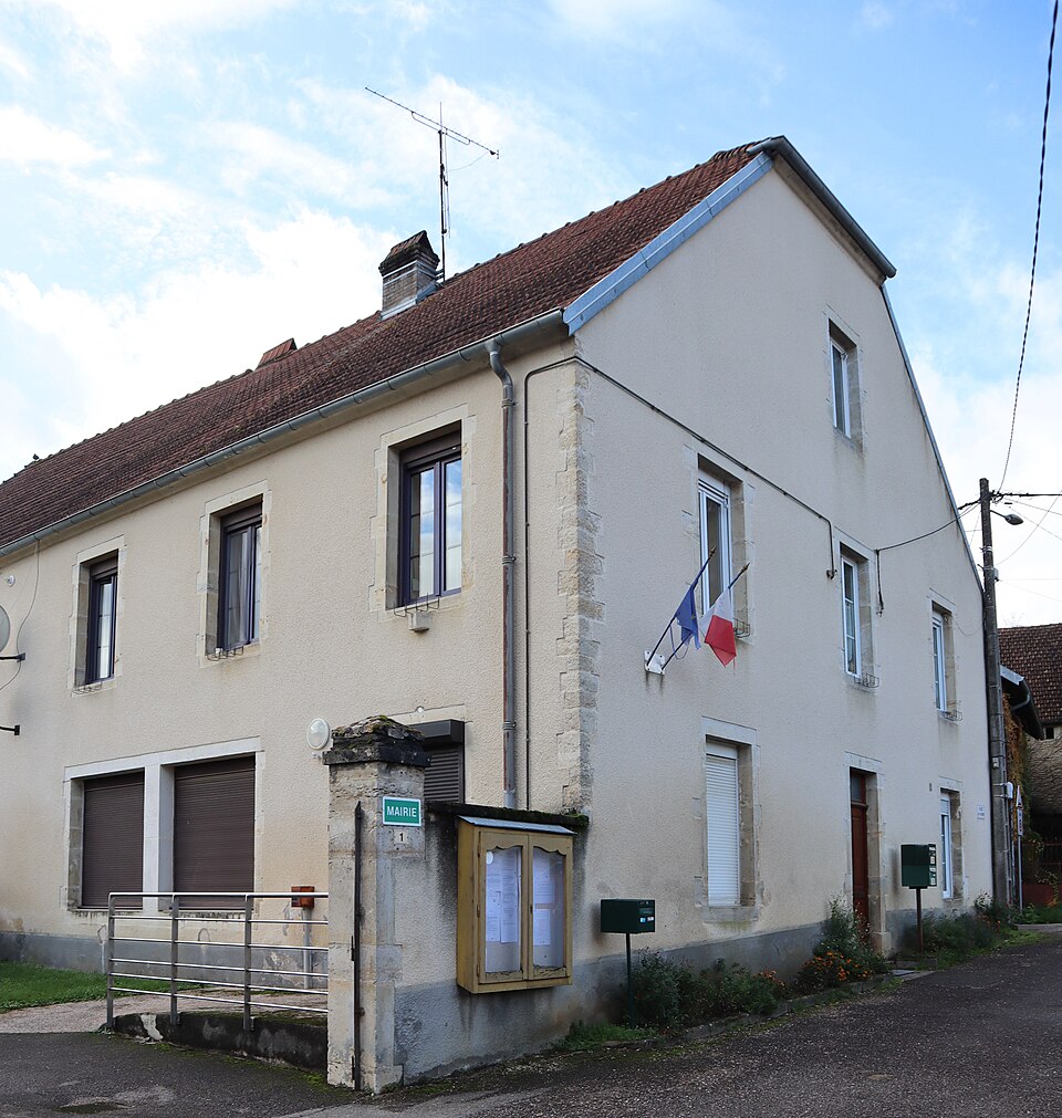 Delain (70) Mairie — 02