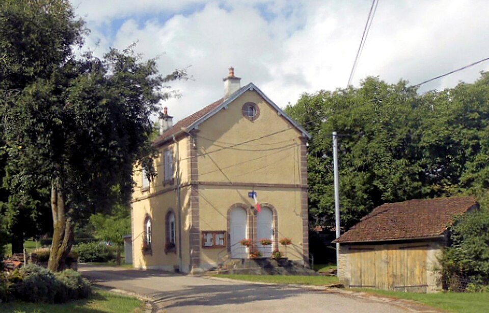 Girefontaine, Mairie