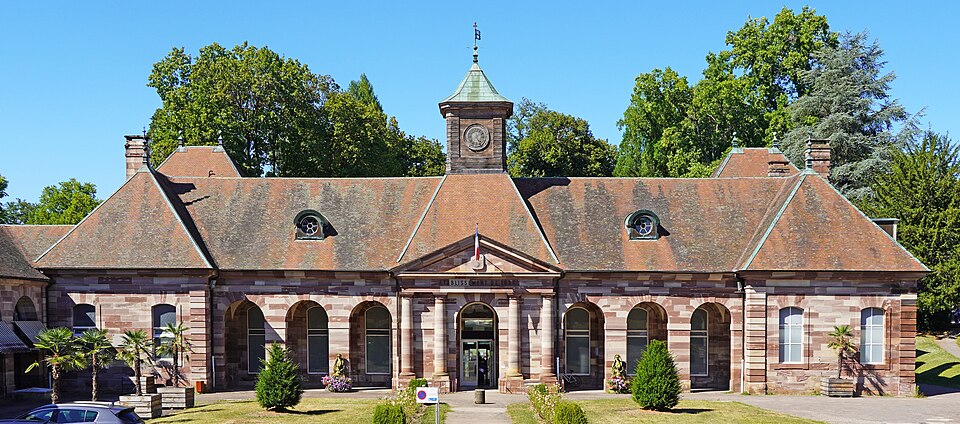 08 — Thermes de Luxeuil — les — Bains — 01