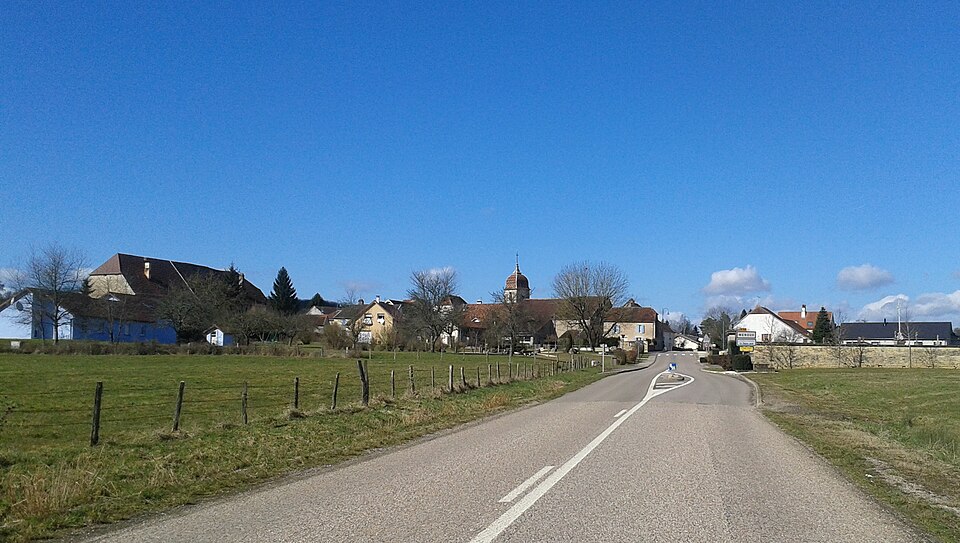 Menoux Village