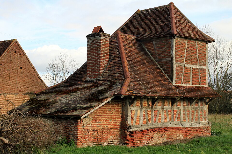 Backhaus mit Taubenschlag in Bouhans
