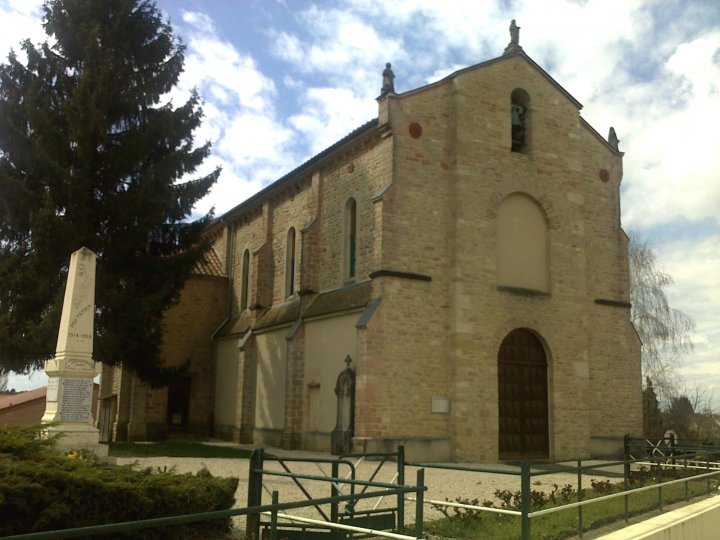 Eglise de Brienne, sans clocher apparent
