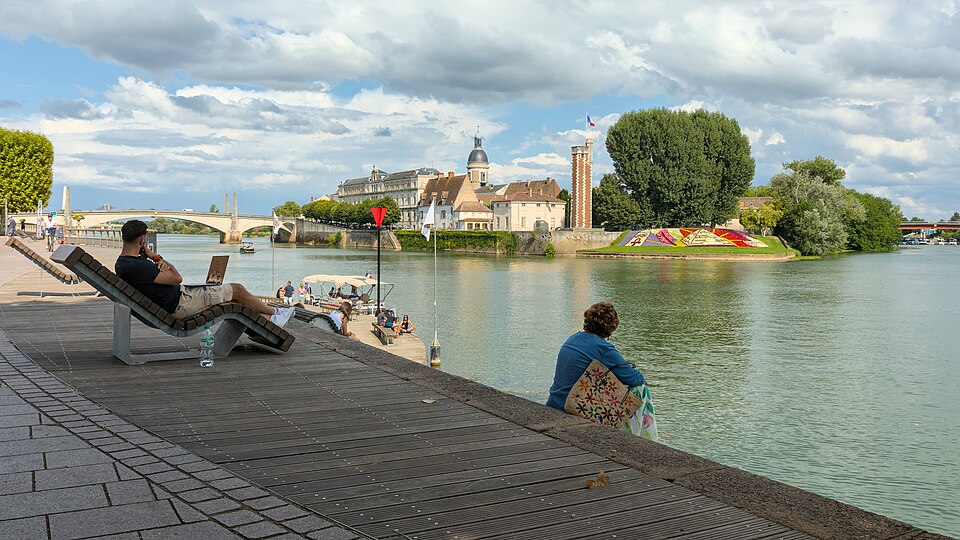Chalon — sur — Saône — Quai Gambetta — 2