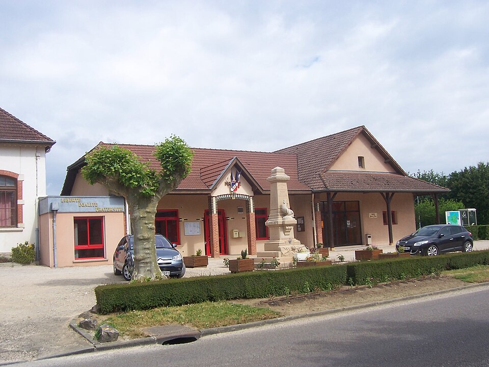 La Chapelle — Naude Mairie