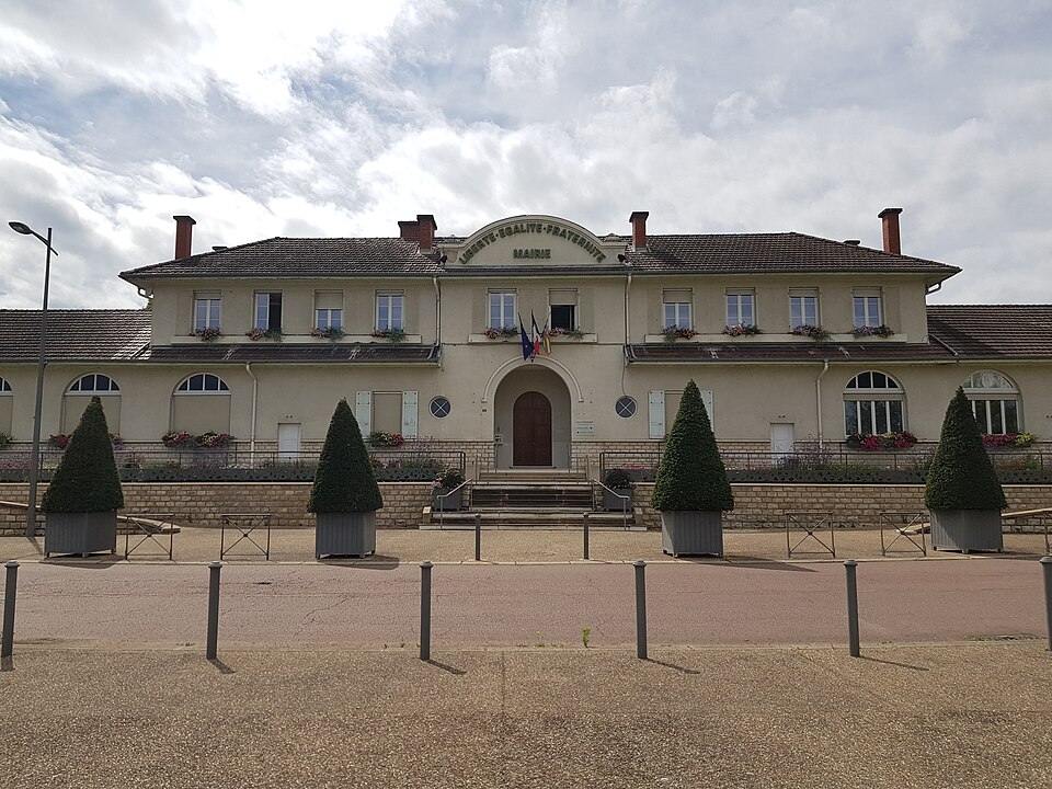 Mairie Chatenoy — le — Royal