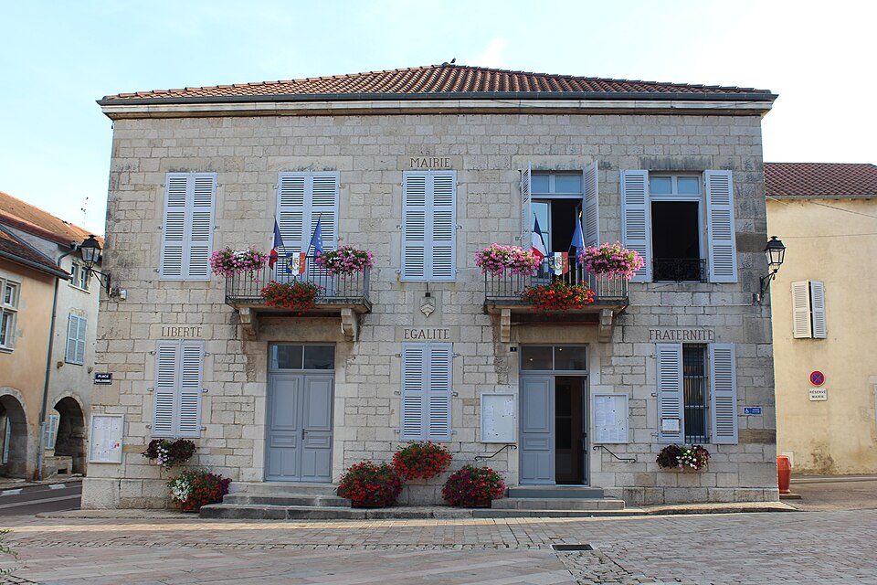 Mairie Cuiseaux 1