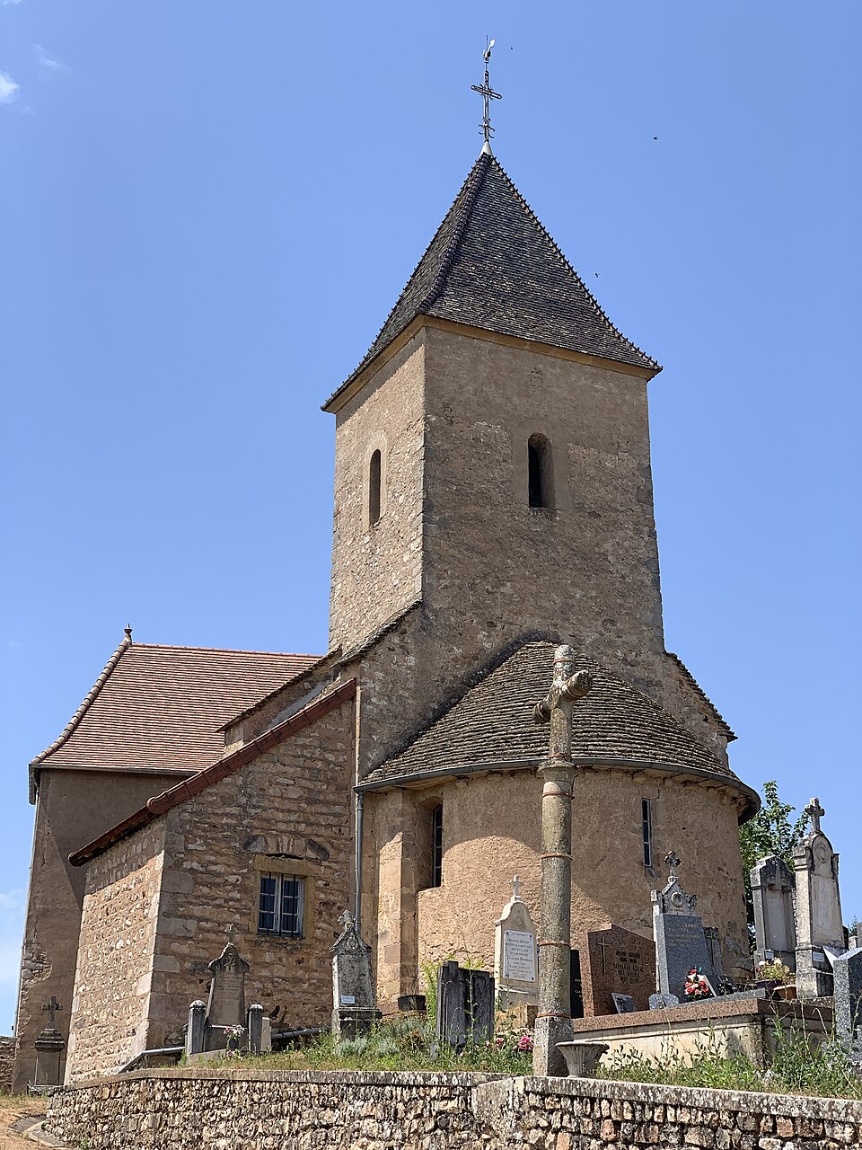 Église St Genès Curtil Buffières 9