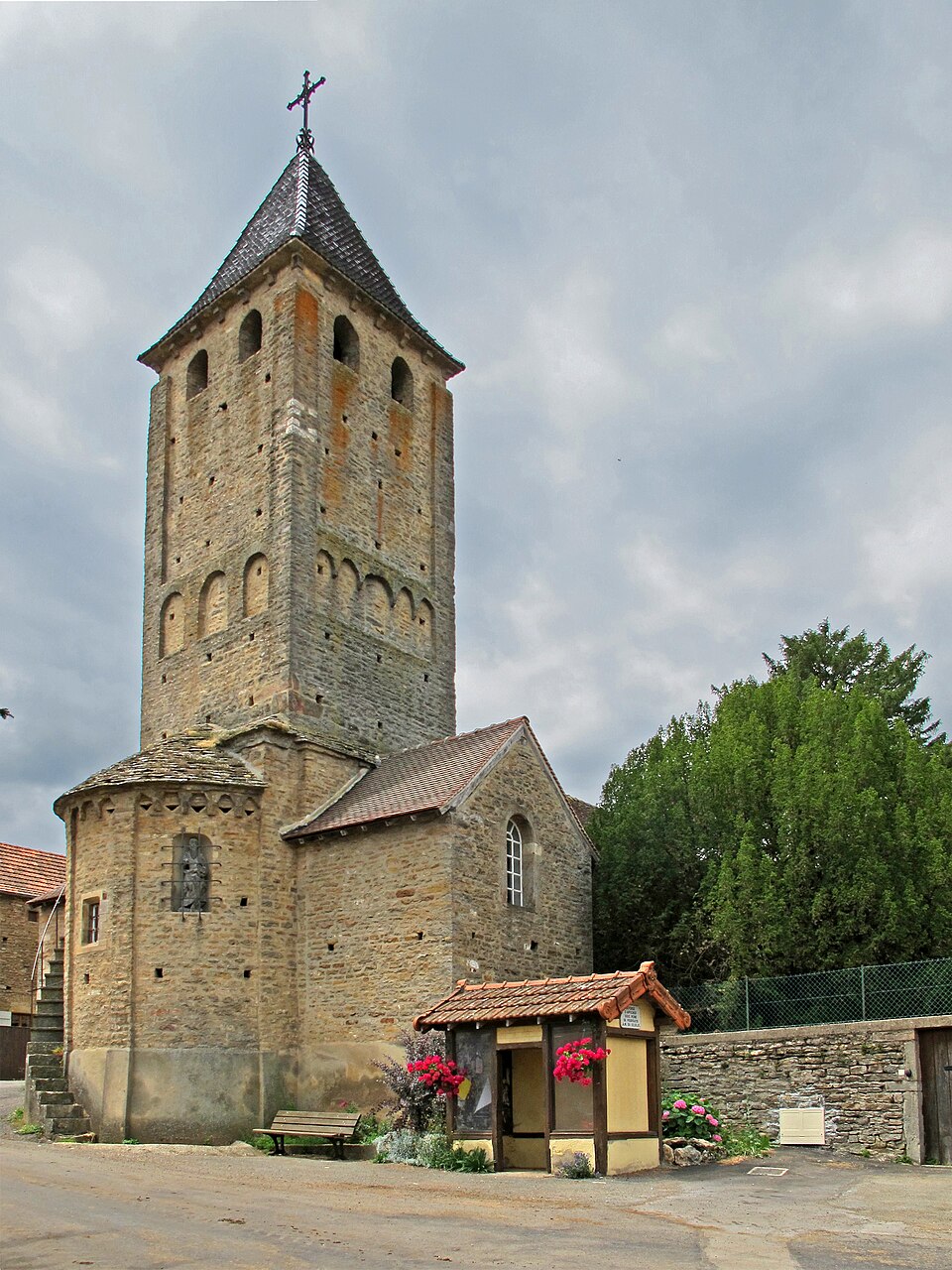 Donzy — le — Pertuis (Saône — et — Loire)