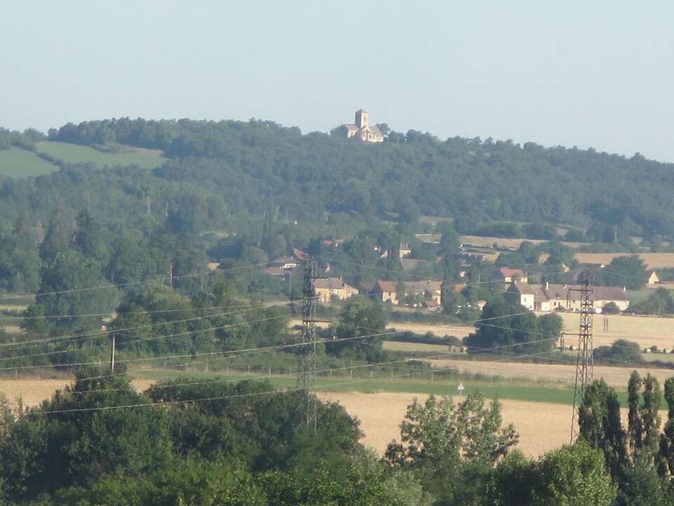 Remote view of the church Saint — Martin of Laives